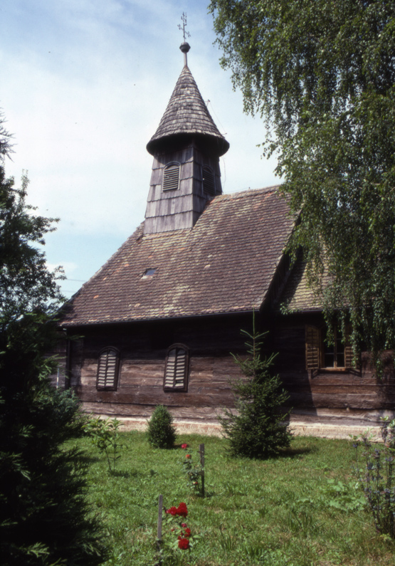 wooden church2