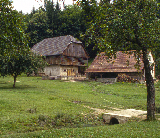 barn_dwelling